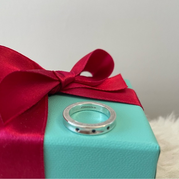 Tiffany and Co. 1837 Blue Sapphire Narrow Ring Size 6 - Picture 12 of 13